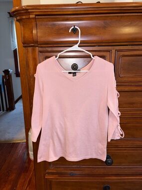 B.Y Design Pink Lace-Up Sleeve Knit Top Size Medium